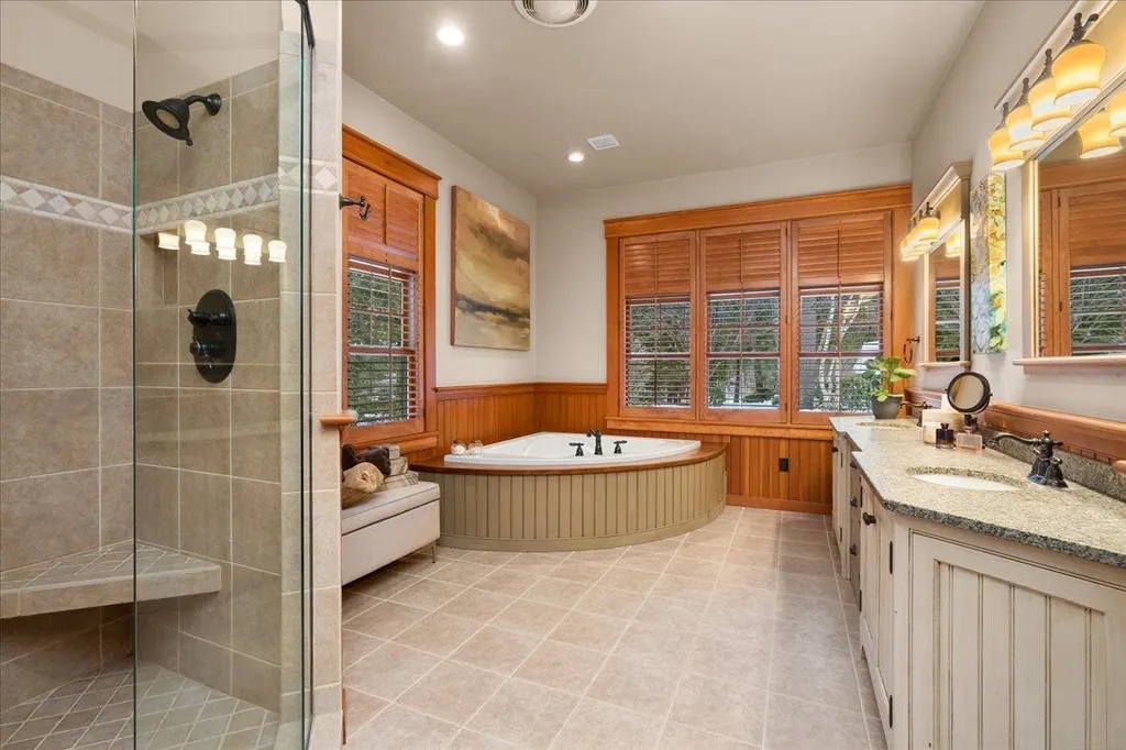 37 Spindle Point Road Meredith NH 03253
