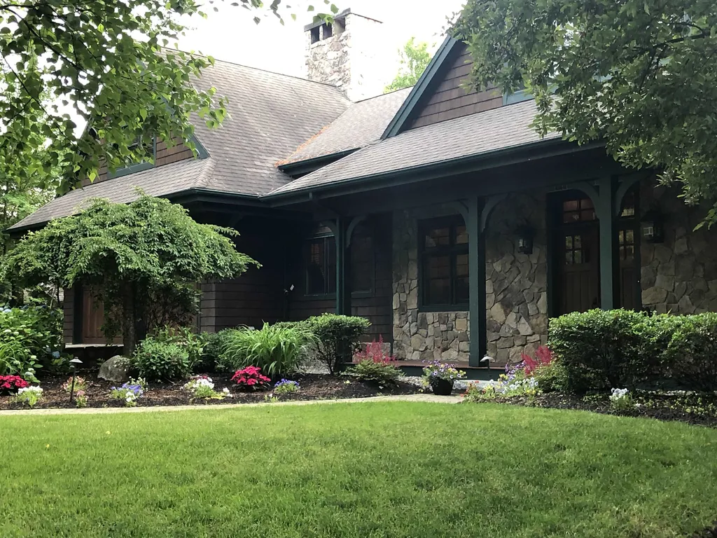37 Spindle Point Road Meredith NH 03253
