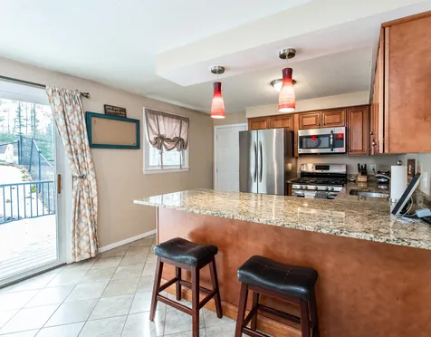 13 Shetland Road Nashua NH 03062