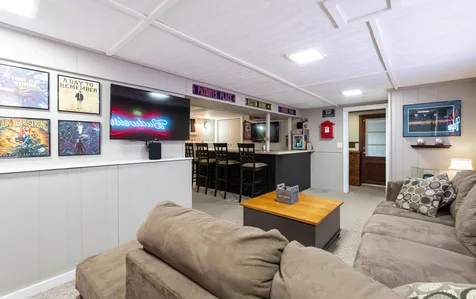 13 Shetland Road Nashua NH 03062