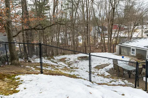 13 Shetland Road Nashua NH 03062