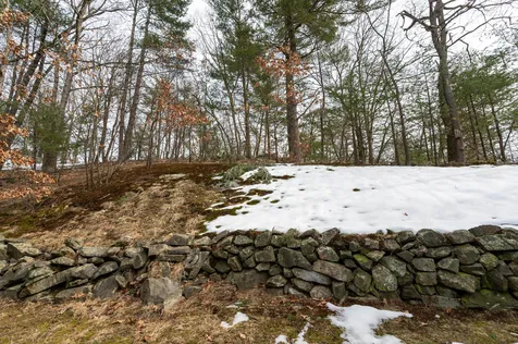 13 Shetland Road Nashua NH 03062