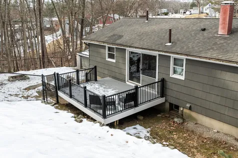 13 Shetland Road Nashua NH 03062
