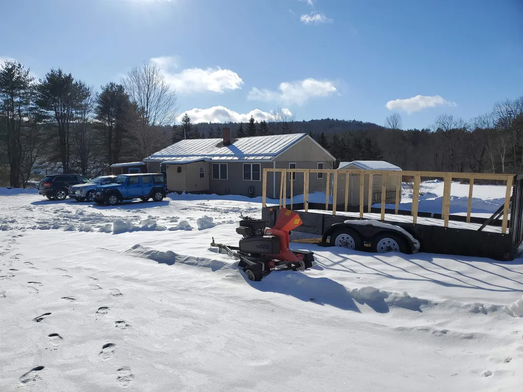 19 Ayers Road Newport NH 03773