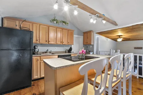 120 Pond Street Newton NH 03858