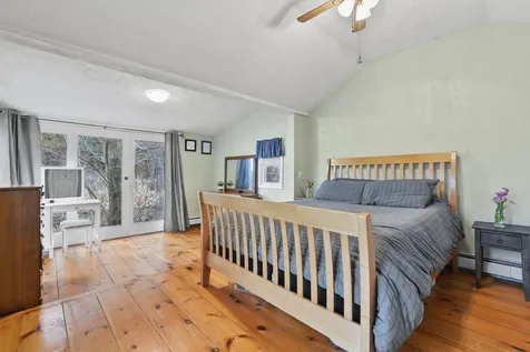 120 Pond Street Newton NH 03858