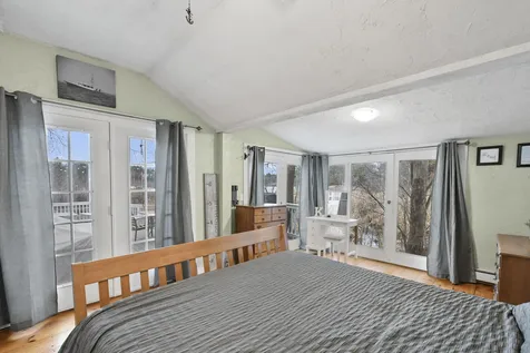 120 Pond Street Newton NH 03858
