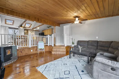 120 Pond Street Newton NH 03858