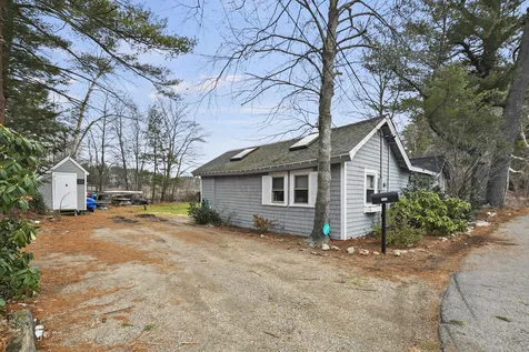 120 Pond Street Newton NH 03858