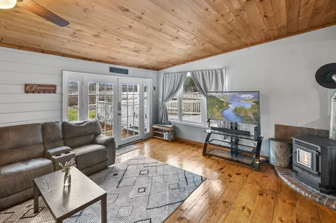120 Pond Street Newton NH 03858
