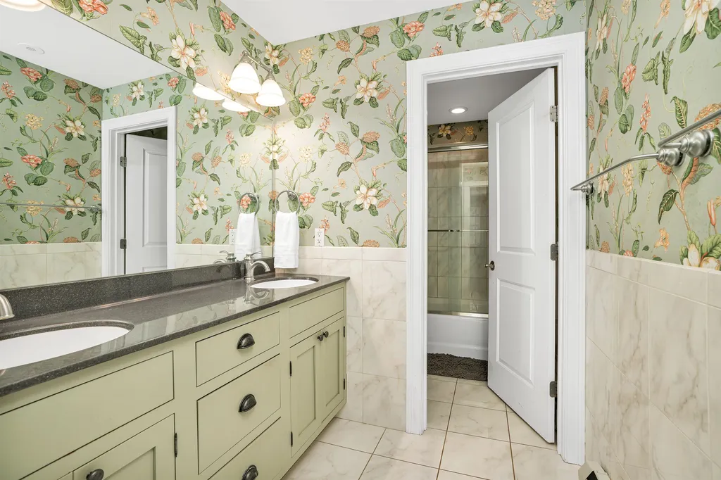 5 Purling Brooks Drive Hanover NH 03755