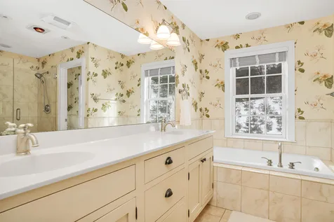 5 Purling Brooks Drive Hanover NH 03755