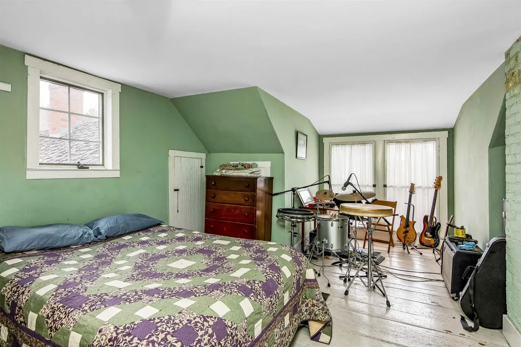 45 School Street Plainfield VT 05667