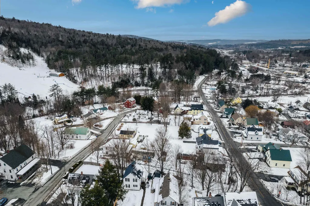 3 Lewis Court Lebanon NH 03766