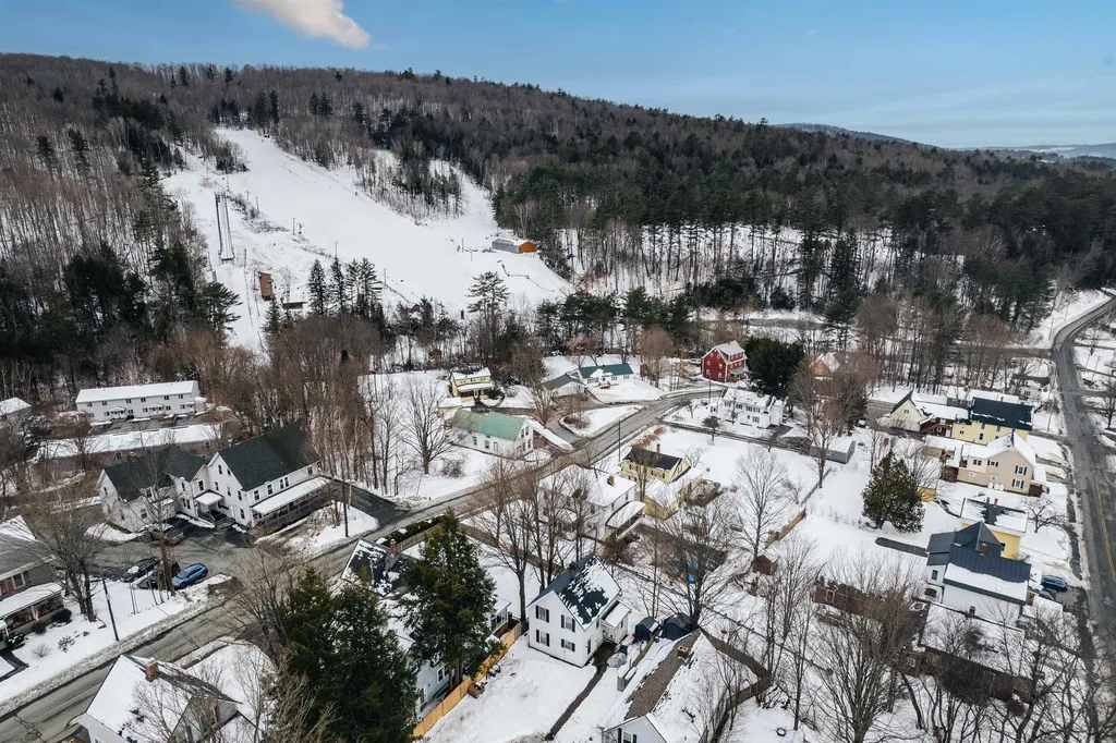 3 Lewis Court Lebanon NH 03766