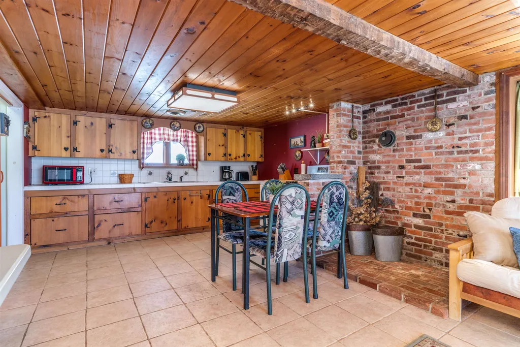 174 Elm Street Milton NH 03851