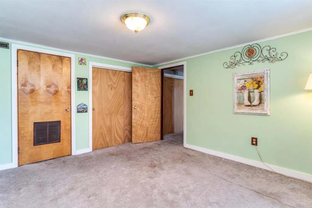 174 Elm Street Milton NH 03851