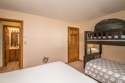 160 Northbrook Circle Conway NH 03860