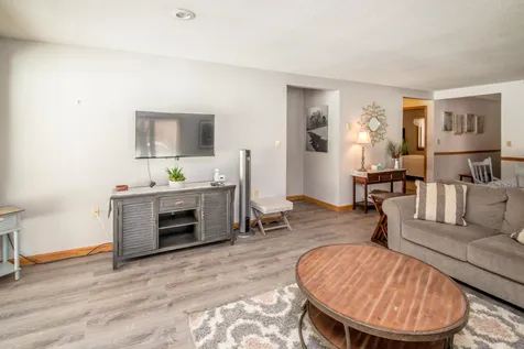160 Northbrook Circle Conway NH 03860