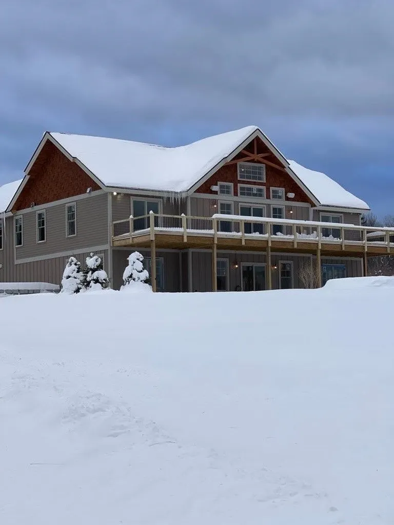 15 Ginger Gold Way Gilford NH 03249