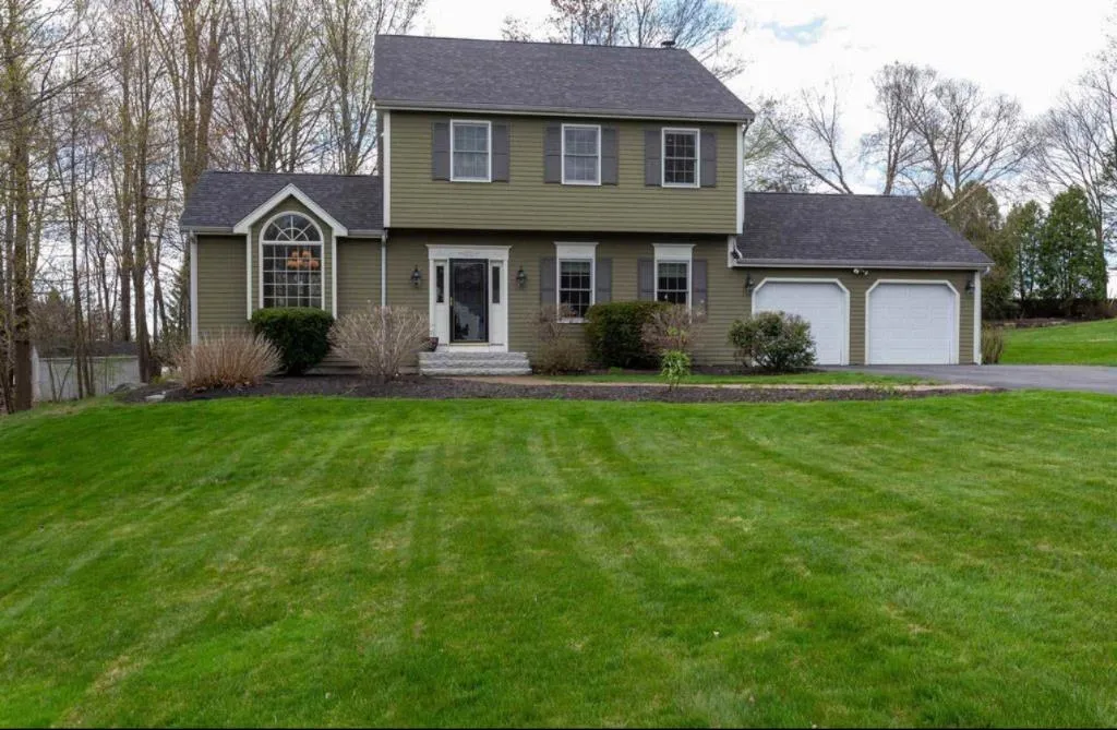 75 Oakmont Drive Concord NH 03301