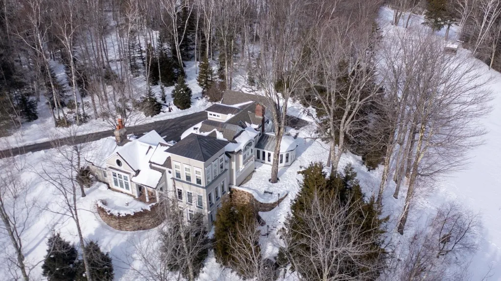 620 High Meadow Road Winhall VT 05340