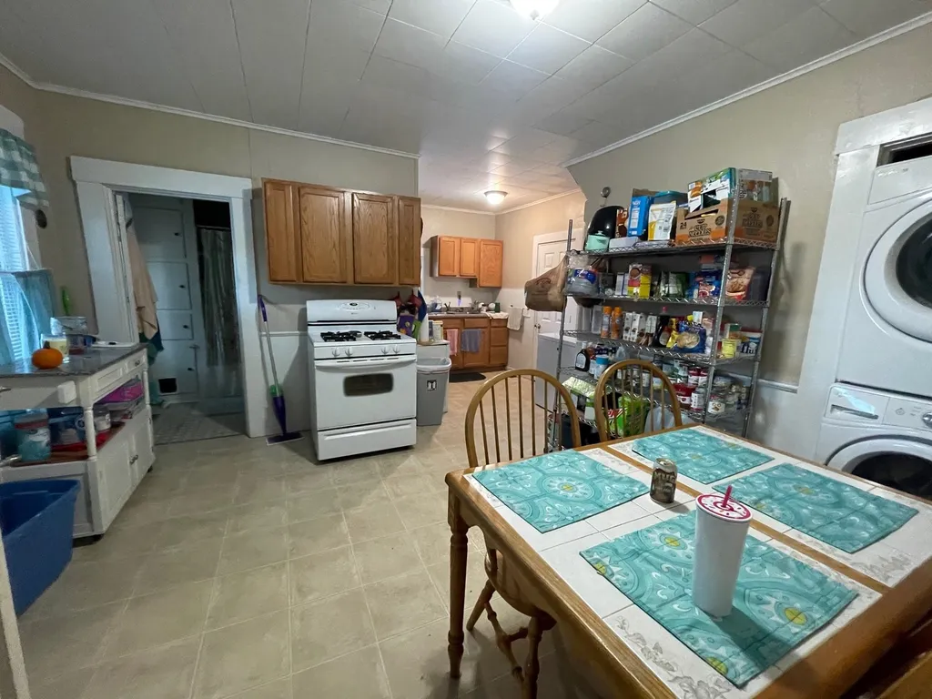 16 West Street Lebanon NH 03766