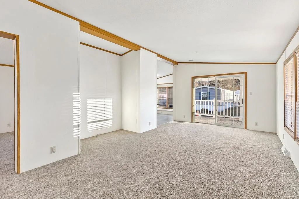 30 Bell Drive Salem NH 03079