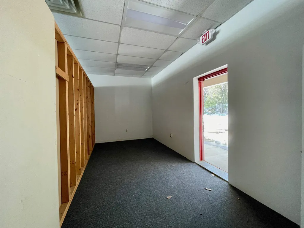 680 White Mountain Highway Tamworth NH 03886