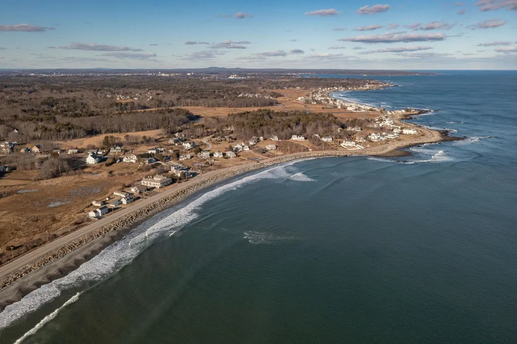 63 Washington Road Rye NH 03870
