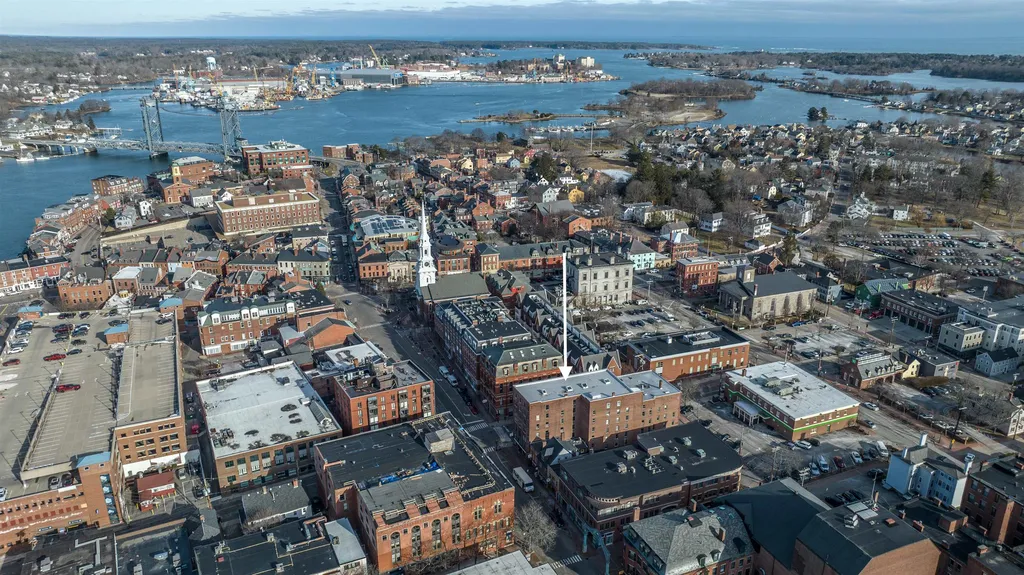 90 Fleet Street Portsmouth NH 03801