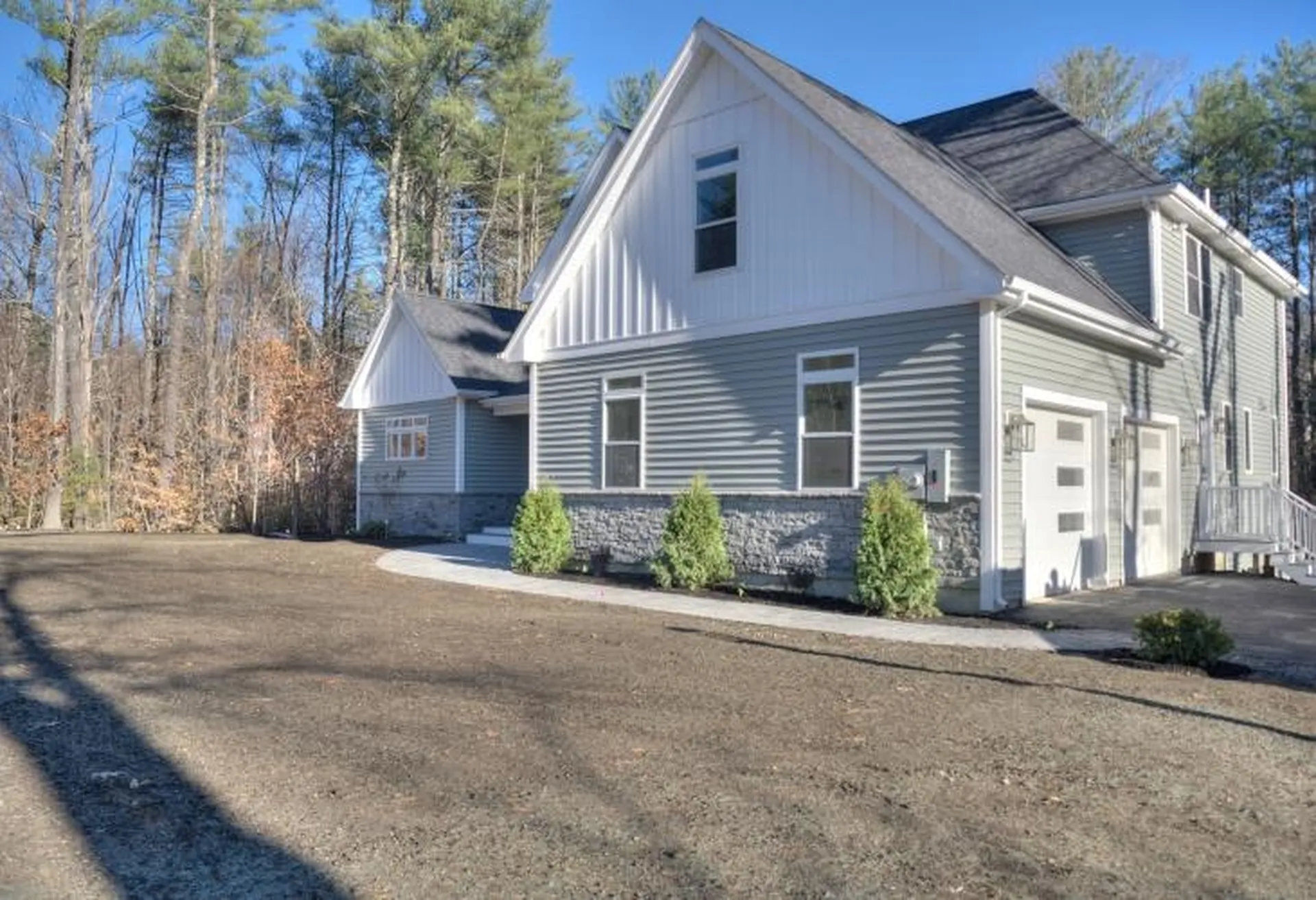 5 Indian Rock Road Bedford NH 03110