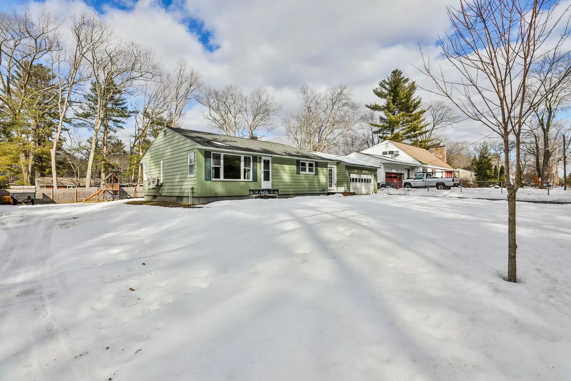 10 Mcgaw Bridge Road Merrimack NH 03054