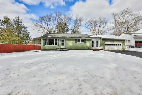 10 Mcgaw Bridge Road Merrimack NH 03054