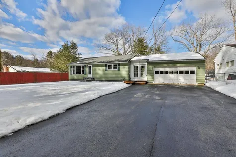 10 Mcgaw Bridge Road Merrimack NH 03054