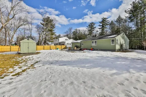 10 Mcgaw Bridge Road Merrimack NH 03054