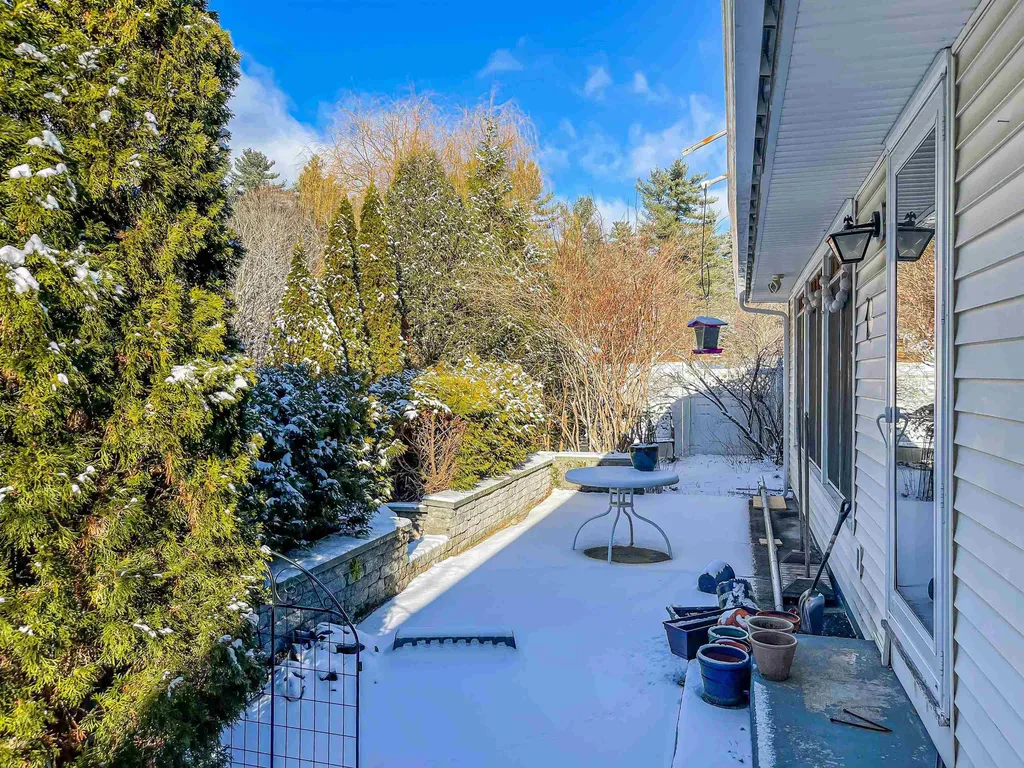 123 Mountain Road Concord NH 03301
