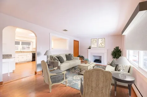 15 Durham Street Nashua NH 03063