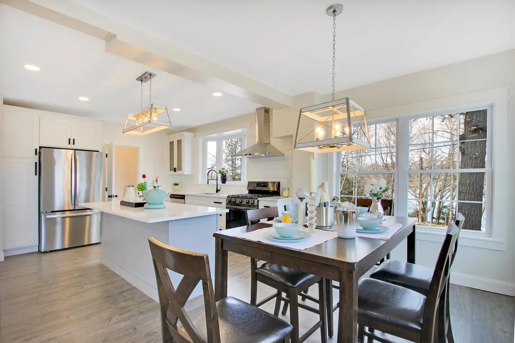 28 West Shore Road Windham NH 03087