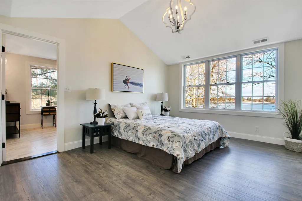 28 West Shore Road Windham NH 03087