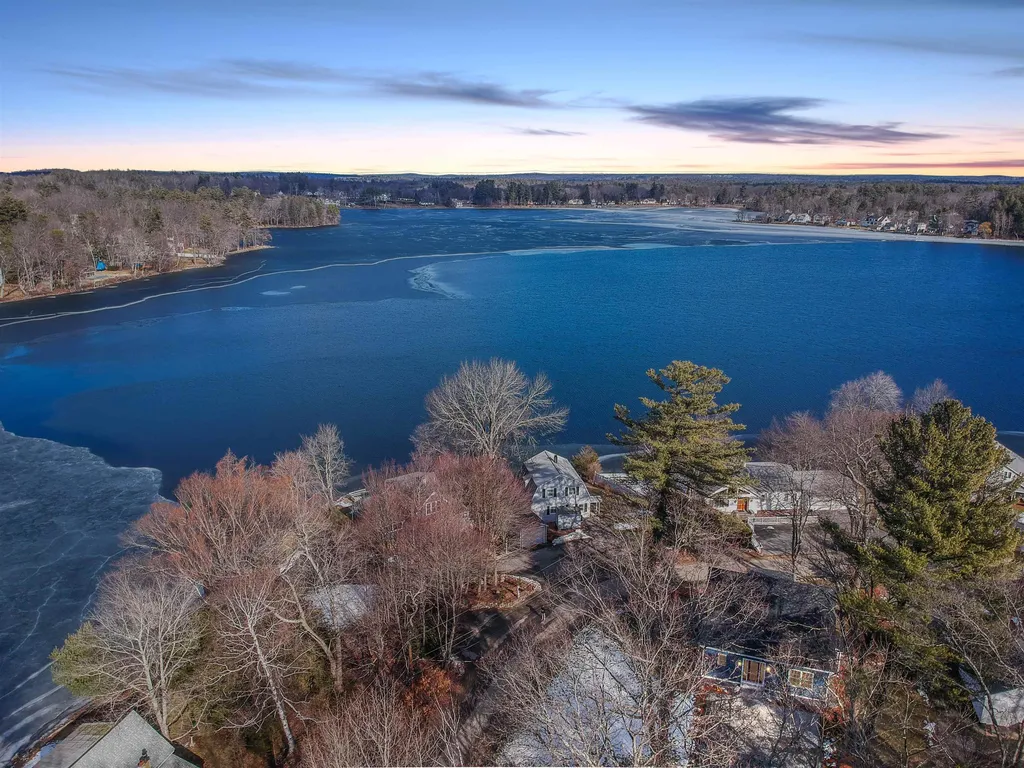 28 West Shore Road Windham NH 03087