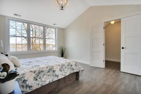 28 West Shore Road Windham NH 03087