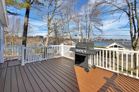 28 West Shore Road Windham NH 03087