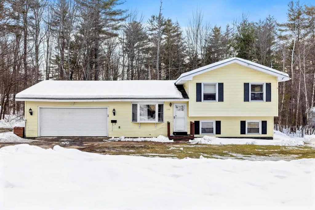 155 Warren Street Laconia NH 03246