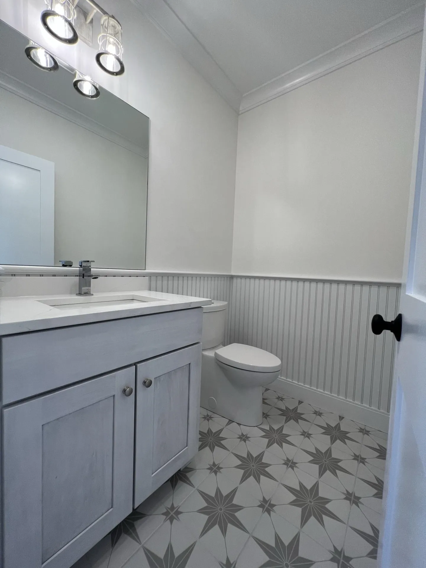 141 Sage Lane Portsmouth NH 03801