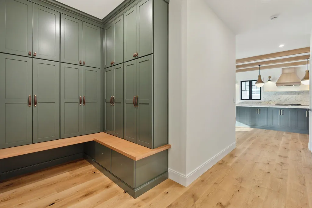 131 Sage Lane Portsmouth NH 03801