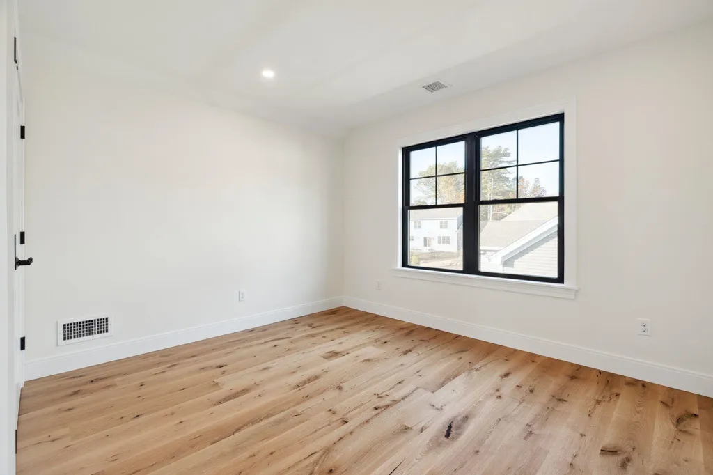 131 Sage Lane Portsmouth NH 03801