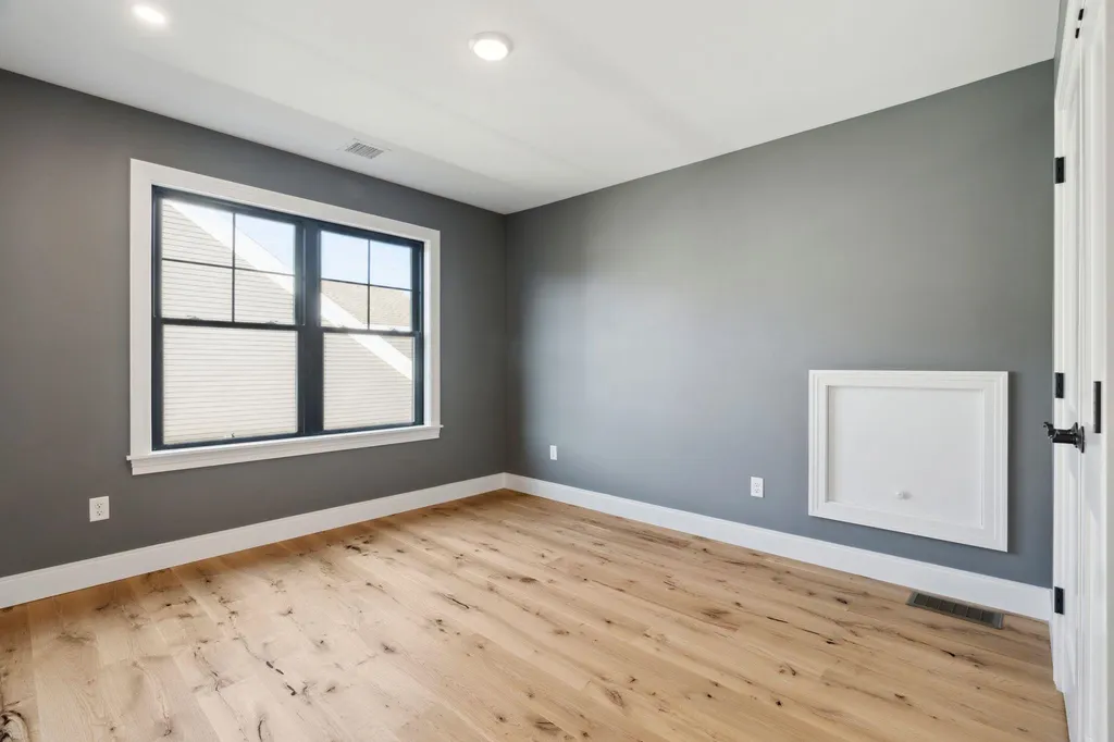 131 Sage Lane Portsmouth NH 03801