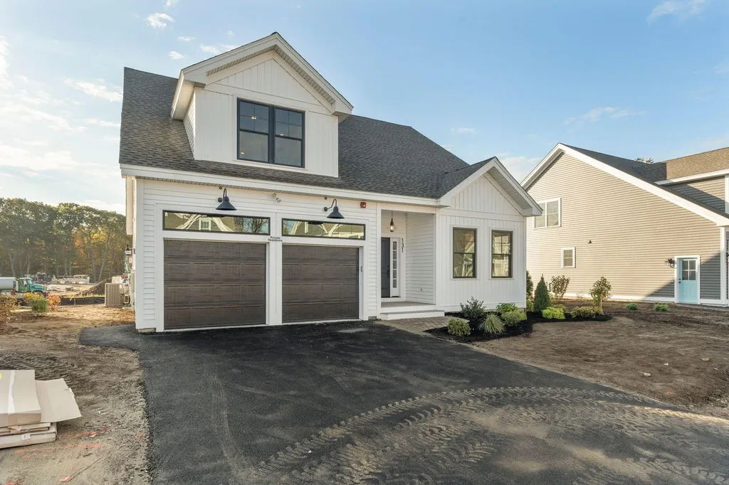 131 Sage Lane Portsmouth NH 03801