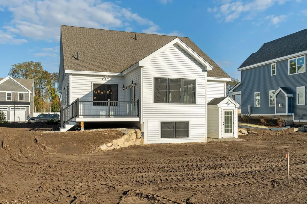 131 Sage Lane Portsmouth NH 03801